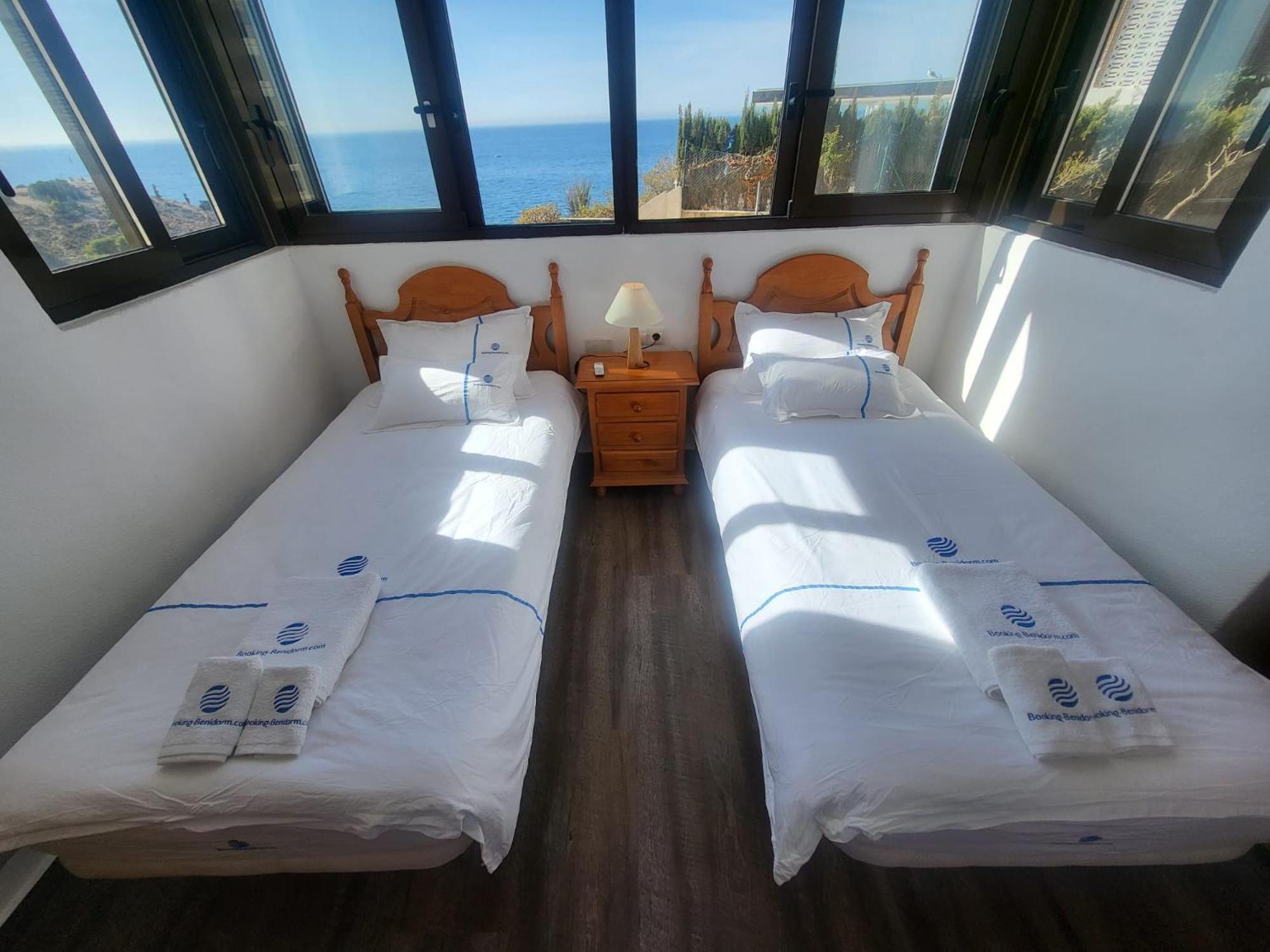 Trinisol II Private Apartments With Sea View Benidorm Luaran gambar